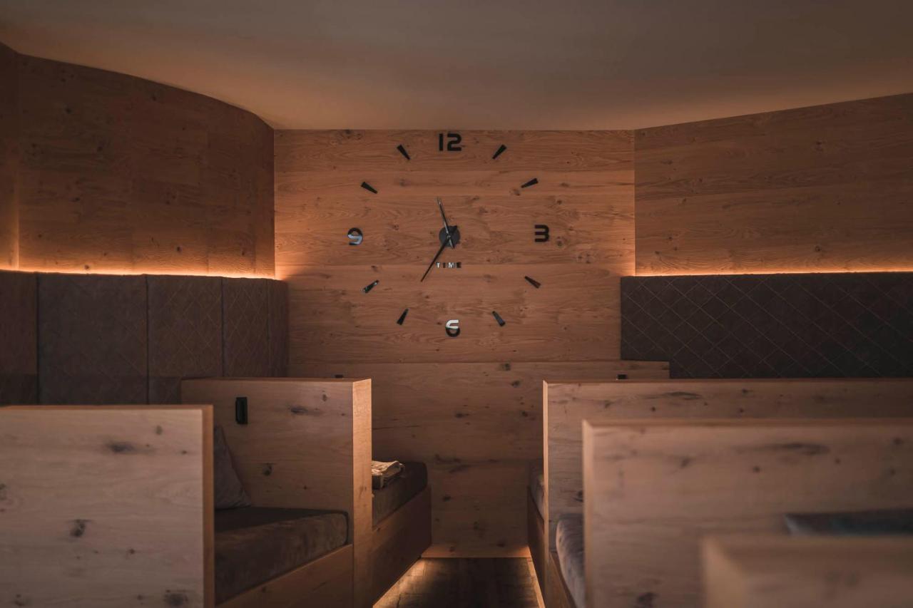 Majestic - Unique Spa Resort Brunico Kültér fotó