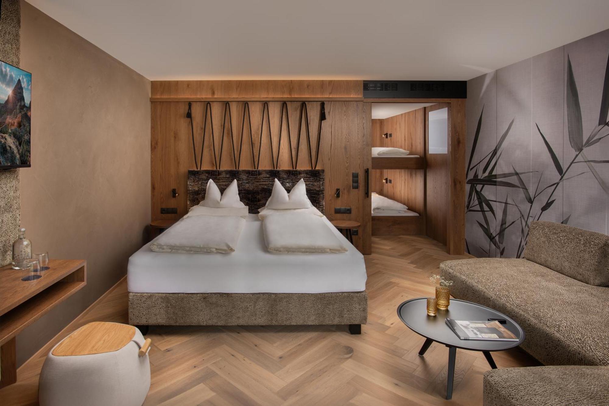 Majestic - Unique Spa Resort Brunico Kültér fotó