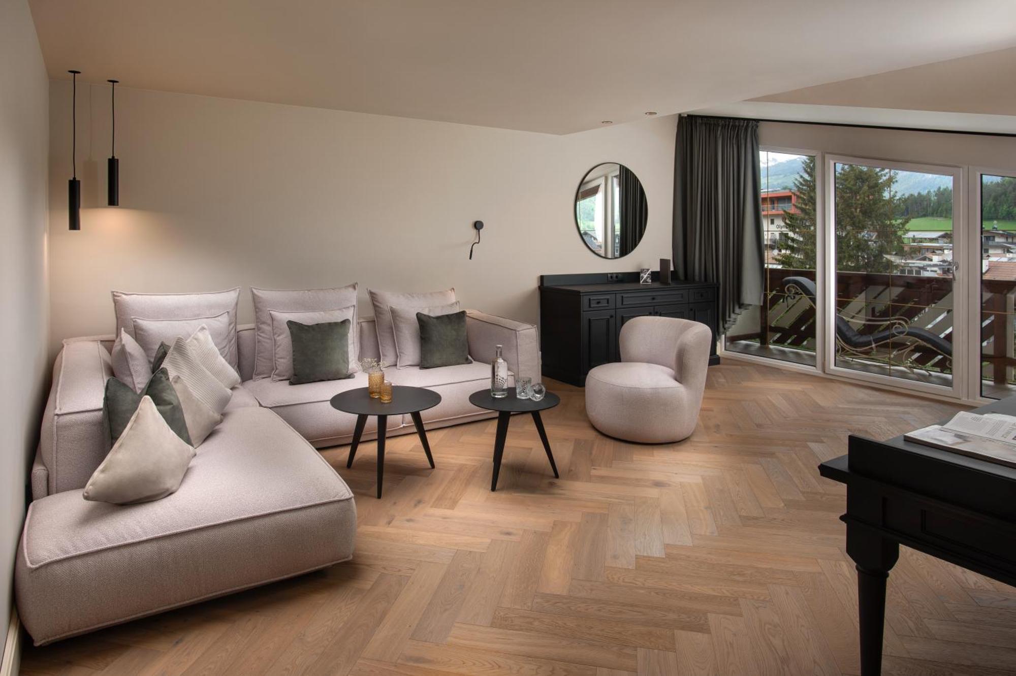 Majestic - Unique Spa Resort Brunico Kültér fotó