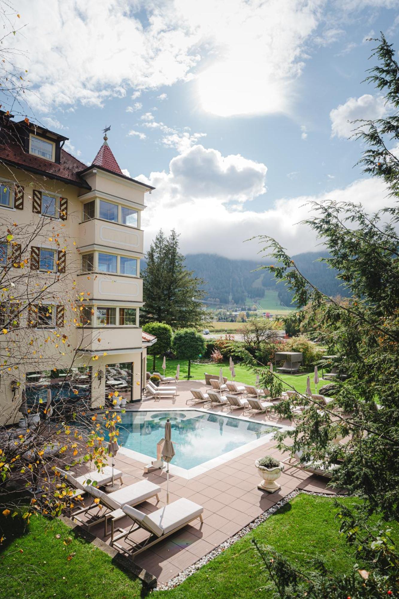 Majestic - Unique Spa Resort Brunico Kültér fotó