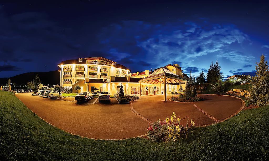 Majestic - Unique Spa Resort Brunico Kültér fotó